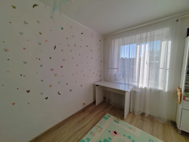 Купить трехкомнатную квартиру на улице Тесла в Новосибирской области. Вариант № 7685558, 19, площадь -  квм, цена 4500000 рублей