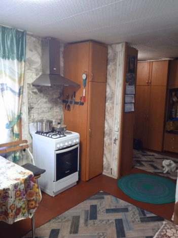 Купить трехкомнатную квартиру на вторичке на улице ПМС-180 в Новосибирской области. Вариант № 22500, 2, площадь -  квм, цена 1800000 рублей