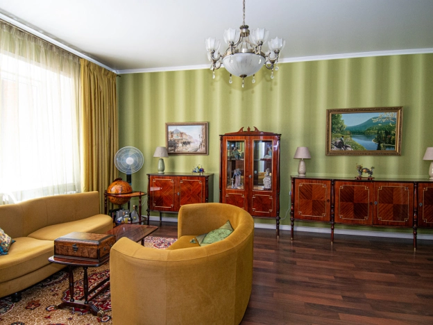 Купить дом у метро Золотая нива в Новосибирске. Вариант № 5467, 31, площадь -  квм, цена 67800000 рублей