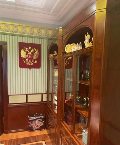 Купить четырехкомнатную квартиру на вторичке в Московской области. Вариант № 8432476, 17, площадь - квм, цена 35500000 рублей