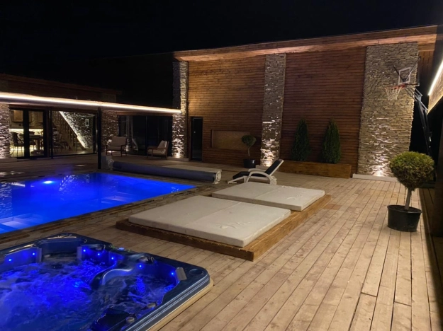 Купить дом в Тверской области. Вариант № 27820, 18, площадь -  квм, цена 49000000 рублей