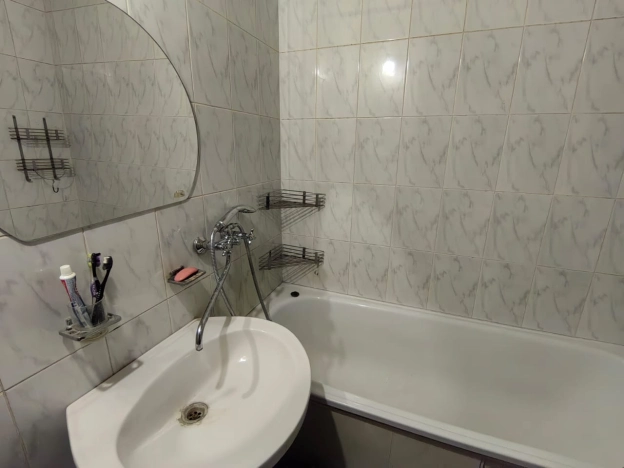 Купить трехкомнатную квартиру в Калуге. Вариант № 8698, 11, площадь -  квм, цена 4997000 рублей