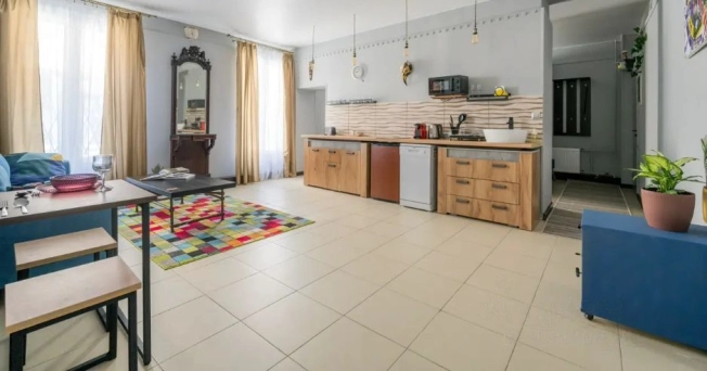 Купить двухкомнатную квартиру у метро Девяткино в Санкт-Петербурге. Вариант № 4017104, 4, площадь -  квм, цена 15400000 рублей