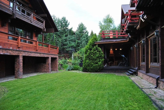 Купить дом в Москве. Вариант № 9317919, 4, площадь - квм, цена 83000000 рублей