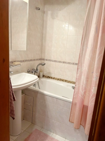 Купить квартиру в Омске. Вариант № 43545, 24, площадь -  квм, цена 15000000 рублей