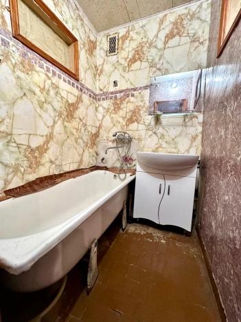 Купить трехкомнатную квартиру в Микрорайоне Памятник Победы, Ленинский район в Пензе. Вариант № 8555765, 12, площадь -  квм, цена 3630000 рублей