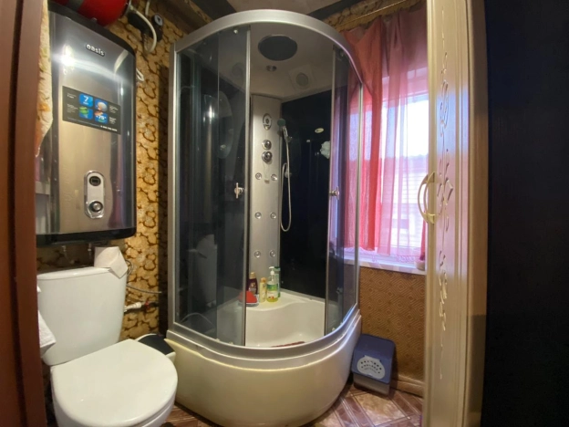 Купить дом у метро Речной вокзал в Новосибирске. Вариант № 6628505, 18, площадь -  квм, цена 4600000 рублей