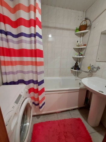 Купить трехкомнатную квартиру на вторичке на улице проспект Строителей в Пензе. Вариант № 32542, 15, площадь -  квм, цена 6284000 рублей