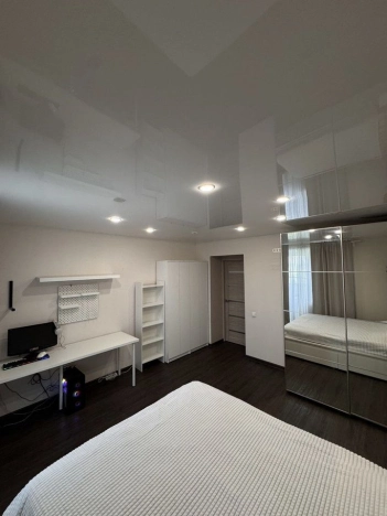 Купить двухкомнатную квартиру на улице Линейная в Новосибирской области. Вариант № 9223343, 15, площадь -  квм, цена 7800000 рублей