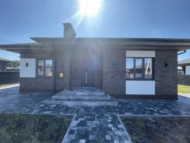 Купить дом в Воронеже. Вариант № 2590954, 1, площадь -  квм, цена 12000000 рублей