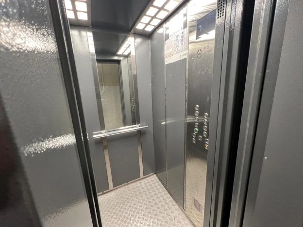 Купить квартиру в Москве. Вариант № 9445810, 40, площадь - квм, цена 18900000 рублей