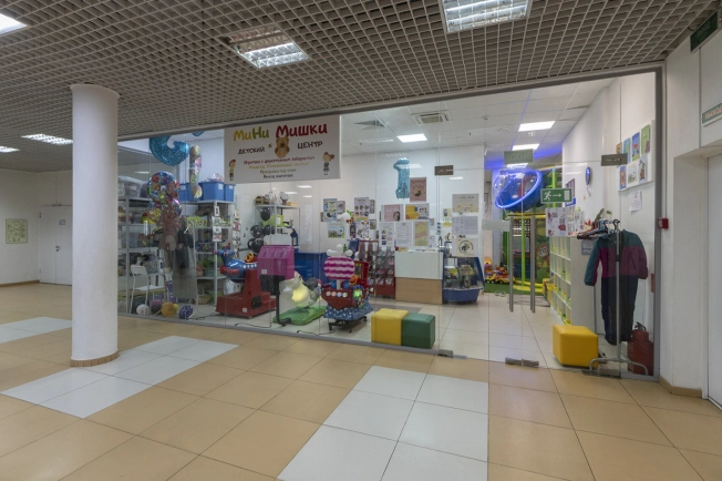 Купить коммерческую недвижимость свободного назначения у метро Бульвар Дмитрия Донского в Москве. Вариант № 17439, 20, площадь -  квм, цена 13700000 рублей