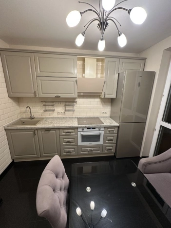 Купить квартиру в Москве. Вариант № 9506905, 8, площадь -  квм, цена 13900000 рублей