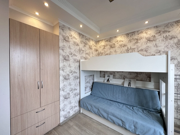 Купить двухкомнатную квартиру в районе Приморский в Санкт-Петербурге. Вариант № 5502799, 24, площадь -  квм, цена 14700000 рублей