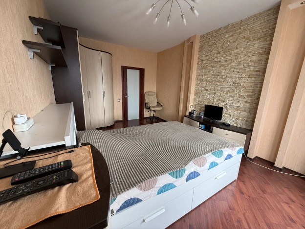 Купить двухкомнатную квартиру на вторичке у метро Улица Горчакова в Москве. Вариант № 53819, 5, площадь -  квм, цена 12300000 рублей