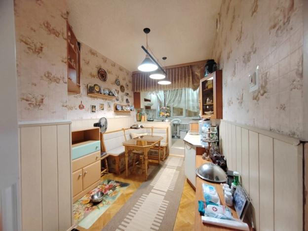 Купить четырехкомнатную квартиру в Белгородской области. Вариант № 6665899, 2, площадь -  квм, цена 8000000 рублей