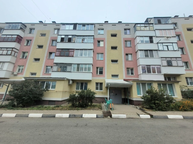 Купить однокомнатную квартиру в Микрорайоне 11-й в Белгороде. Вариант № 5550479, 1, площадь -  квм, цена 3450000 рублей