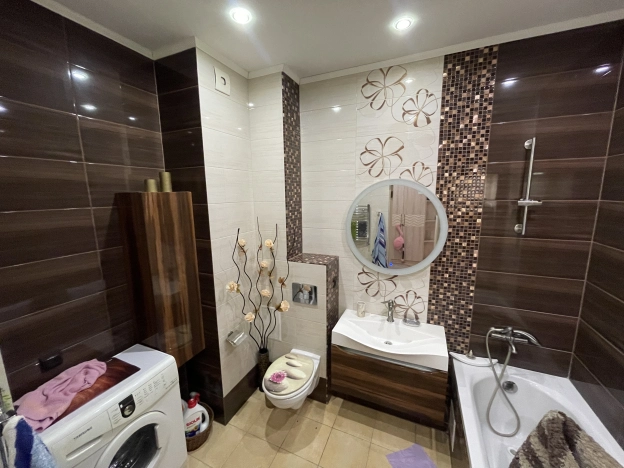 Снять квартиру в Калининграде. Вариант № 9712496, 13, площадь -  квм, цена 35000 рублей