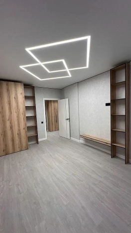 Купить однокомнатную квартиру в Ростовской области. Вариант № 9500131, 3, площадь -  квм, цена 6700000 рублей