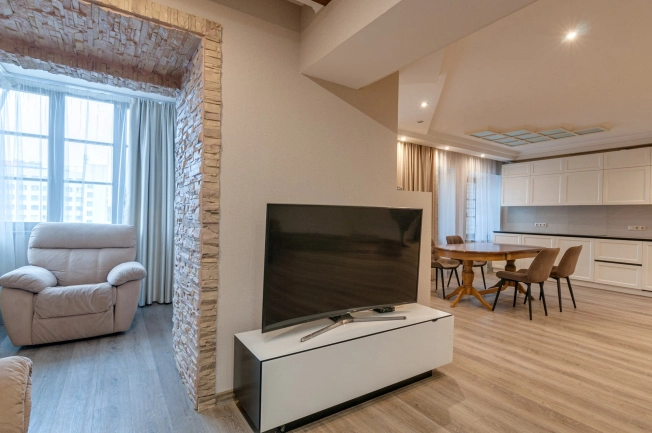 Купить квартиру в Вологодской области. Вариант № 7903724, 38, площадь -  квм, цена 28500000 рублей