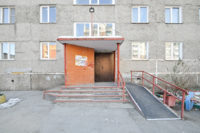 Купить четырехкомнатную квартиру в Новосибирской области. Вариант № 5540605, 22, площадь -  квм, цена 6000000 рублей