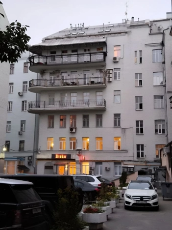 Купить квартиру в Москве. Вариант № 9813279, 25, площадь -  квм, цена 230000000 рублей