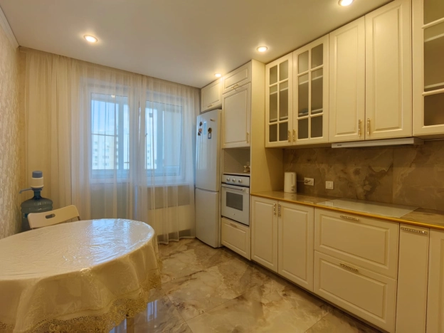 Купить трехкомнатную квартиру в Калуге. Вариант № 2834870, 3, площадь -  квм, цена 9850000 рублей