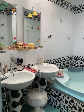 Купить квартиру на вторичке у метро Октябрьское поле в Москве. Вариант № 6286132, 27, площадь -  квм, цена 70000000 рублей