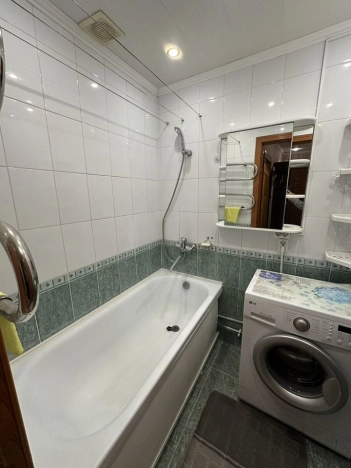 Снять квартиру в Тобольске. Вариант № 10425235, 3, площадь -  квм, цена 80000 рублей