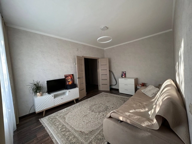 Купить квартиру на улице Островского в Кызыле. Вариант № 8518256, 8, площадь - квм, цена 7750000 рублей