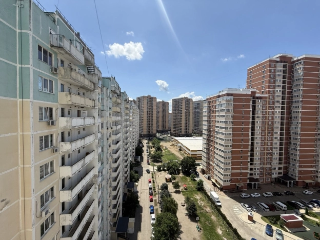 Купить двухкомнатную квартиру на улице Ярославская в Краснодаре. Вариант № 24436, 2, площадь -  квм, цена 5050000 рублей