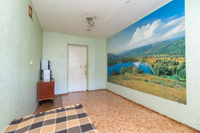 Купить четырехкомнатную квартиру в Омске. Вариант № 3493, 0, площадь -  квм, цена 6500000 рублей