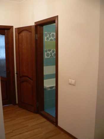 Купить двухкомнатную квартиру у метро площадь Карла Маркса в Новосибирске. Вариант № 2584, 15, площадь -  квм, цена 12000000 рублей