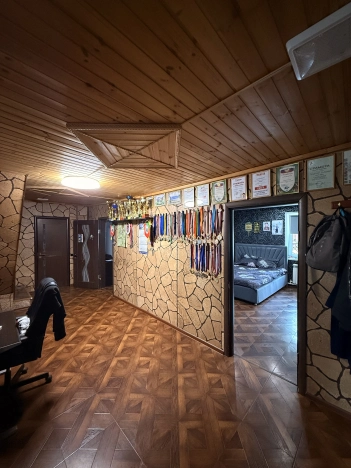 Купить дом в Москве. Вариант № 5538103, 5, площадь -  квм, цена 30000000 рублей