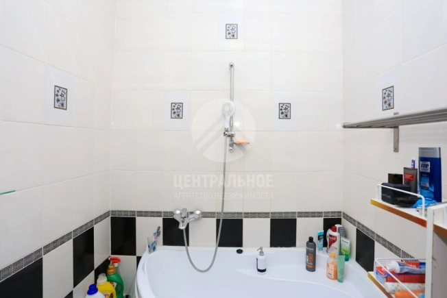 . Вариант № 1521, 15, площадь - 40 квм, цена 2950000 рублей