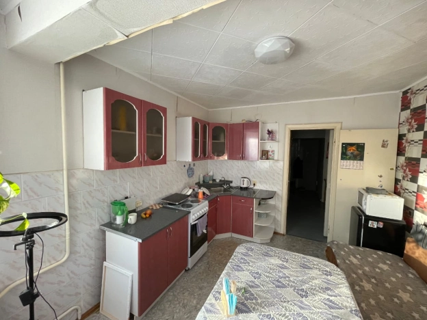 Купить квартиру на улице проезд Домостроителей в Тобольске. Вариант № 10656336, 1, площадь - квм, цена 3700000 рублей