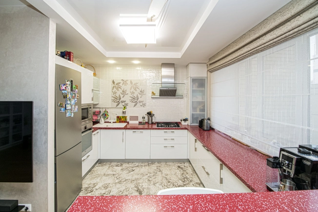 Купить трехкомнатную квартиру на улице Полтавская в Нижнем Новгороде. Вариант № 981640, 24, площадь -  квм, цена 21500000 рублей