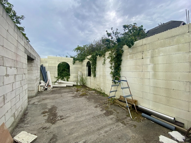 Купить земельный участок на улице Заозёрный проезд в Калининграде. Вариант № 3816432, 10, площадь -  квм, цена 10000000 рублей