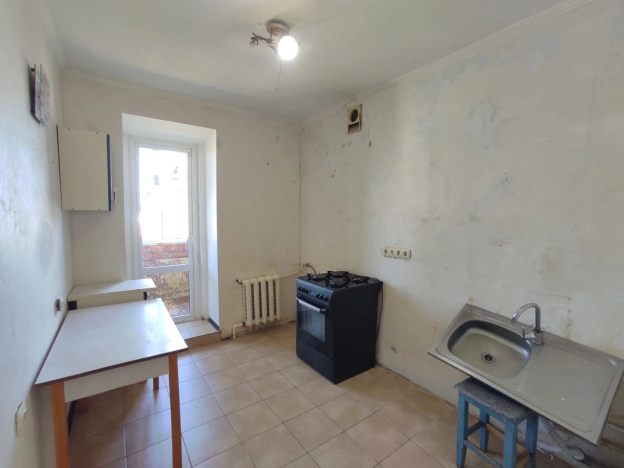 Купить трехкомнатную квартиру в Краснодарском крае. Вариант № 5453827, 7, площадь -  квм, цена 5800000 рублей