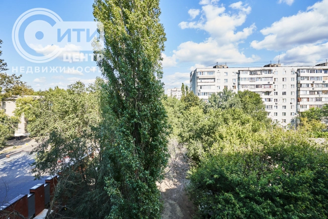 Купить трехкомнатную квартиру в Воронеже. Вариант № 1375847, 25, площадь -  квм, цена 6050000 рублей