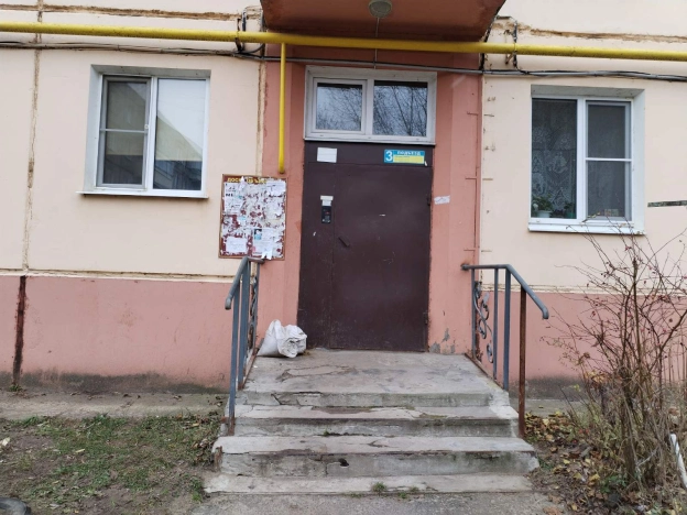 Купить трехкомнатную квартиру в Лакинске. Вариант № 5388007, 15, площадь -  квм, цена 2800000 рублей