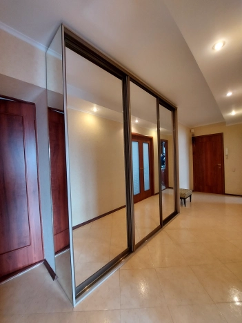 Купить трехкомнатную квартиру на вторичке на улице проспект Строителей в Пензе. Вариант № 32542, 3, площадь -  квм, цена 6284000 рублей