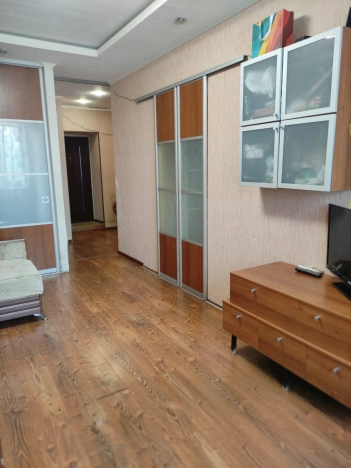 Купить однокомнатную квартиру в Ростовской области. Вариант № 9325411, 1, площадь -  квм, цена 7500000 рублей