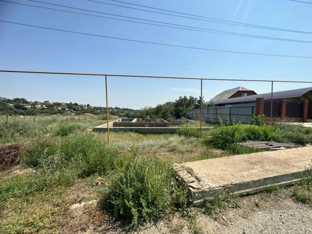 Купить земельный участок на улице Заречная в Республике Калмыкия. Вариант № 7947, 7, площадь -  квм, цена 2400000 рублей