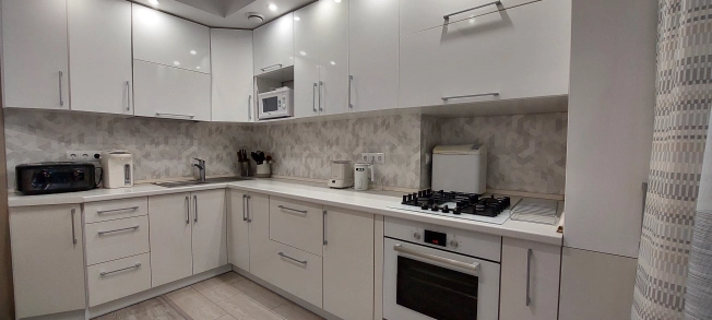 Купить двухкомнатную квартиру в Калининградской области. Вариант № 10180723, 18, площадь -  квм, цена 17900000 рублей