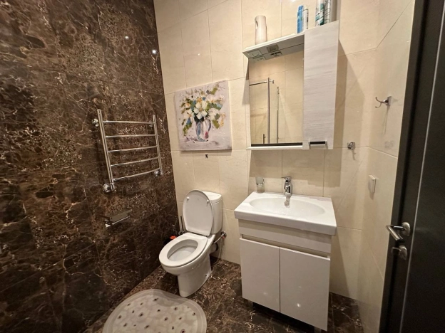 Купить трехкомнатную квартиру в Одинцове. Вариант № 40056, 14, площадь -  квм, цена 33000000 рублей