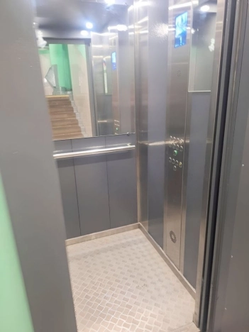 Купить квартиру в Москве. Вариант № 8359939, 17, площадь -  квм, цена 14000000 рублей