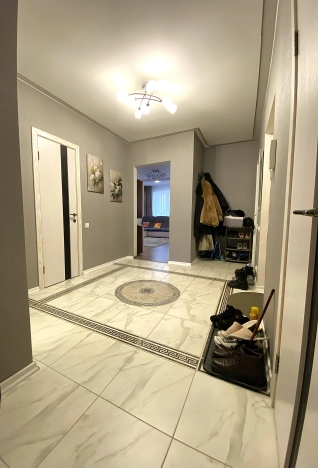 Купить трехкомнатную квартиру в Подольске. Вариант № 9230014, 17, площадь -  квм, цена 12600000 рублей