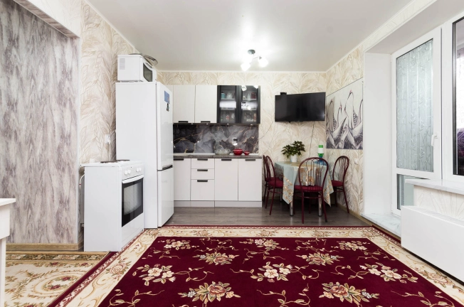 Купить квартиру в Тобольске. Вариант № 2484592, 1, площадь -  квм, цена 3800000 рублей