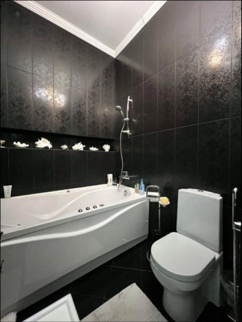 Купить квартиру в Москве. Вариант № 10243411, 8, площадь - квм, цена 60000000 рублей